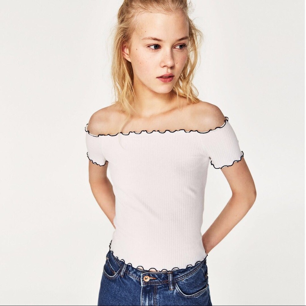 White off the shoulder Zara Trafaluc Top